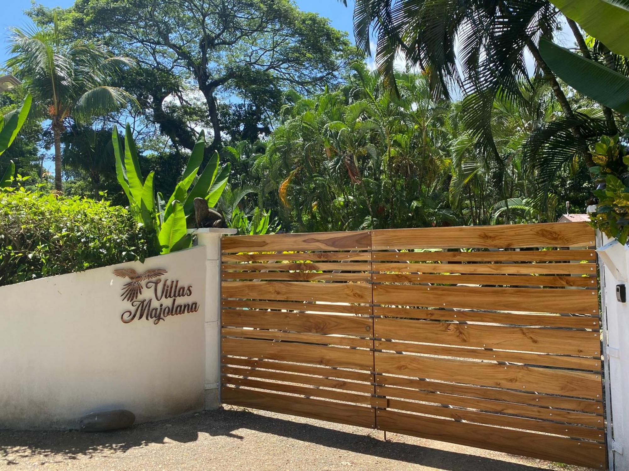 Villas Majolana Playa Herradura  Exterior photo